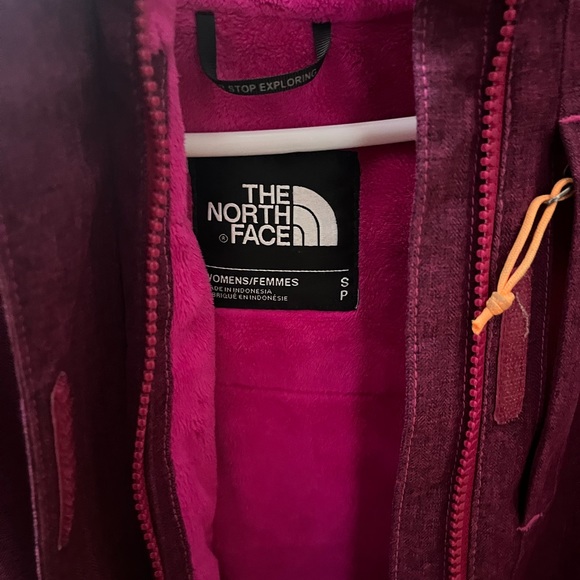 North face winter jacket - Picture 5 of 5